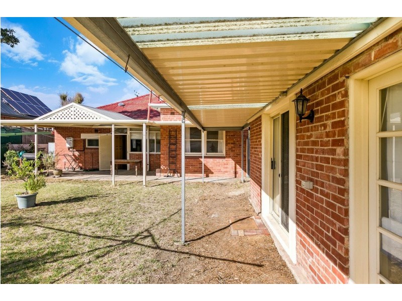 35 Stradbroke Avenue, Plympton Park SA 5038