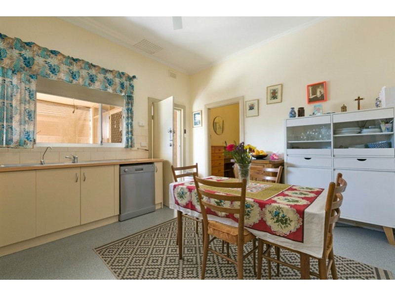 37 Barker Avenue, South Plympton SA 5038