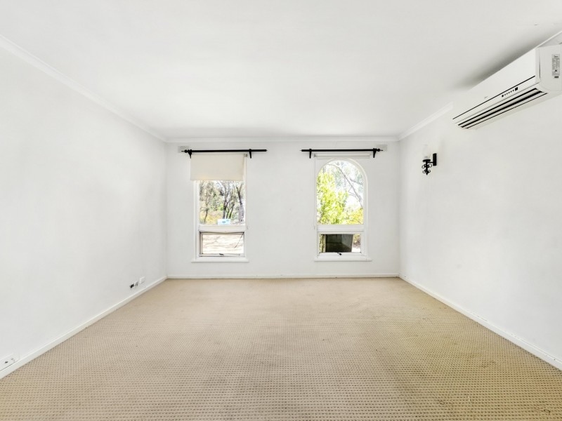 123 Black Road, Flagstaff Hill SA 5159