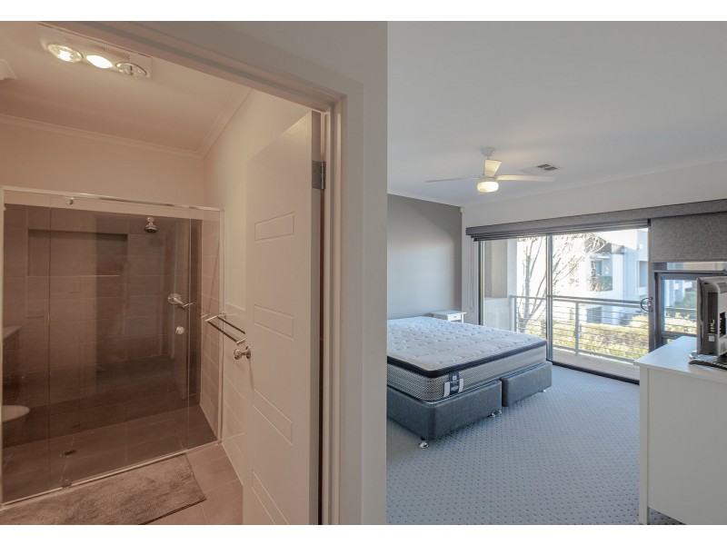 6 Chianti Lane, Mawson Lakes SA 5095