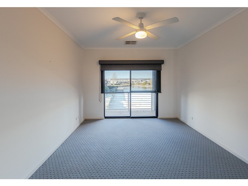 6 Chianti Lane, Mawson Lakes SA 5095