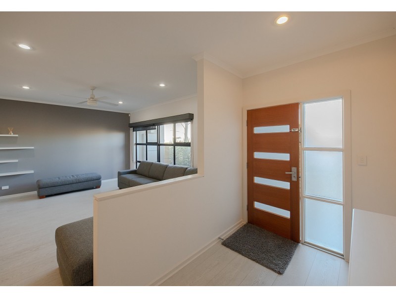 6 Chianti Lane, Mawson Lakes SA 5095