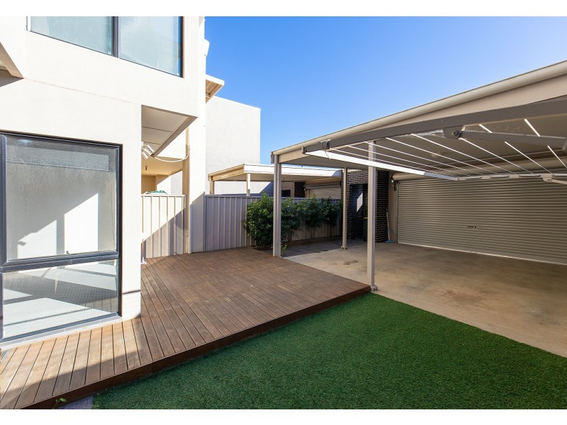 6 Chianti Lane, Mawson Lakes SA 5095