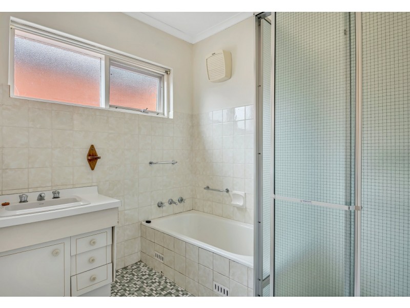 34 Somerset Avenue, Cumberland Park SA 5041