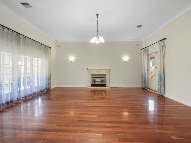 2 Penarth Avenue, Beaumont SA 5066