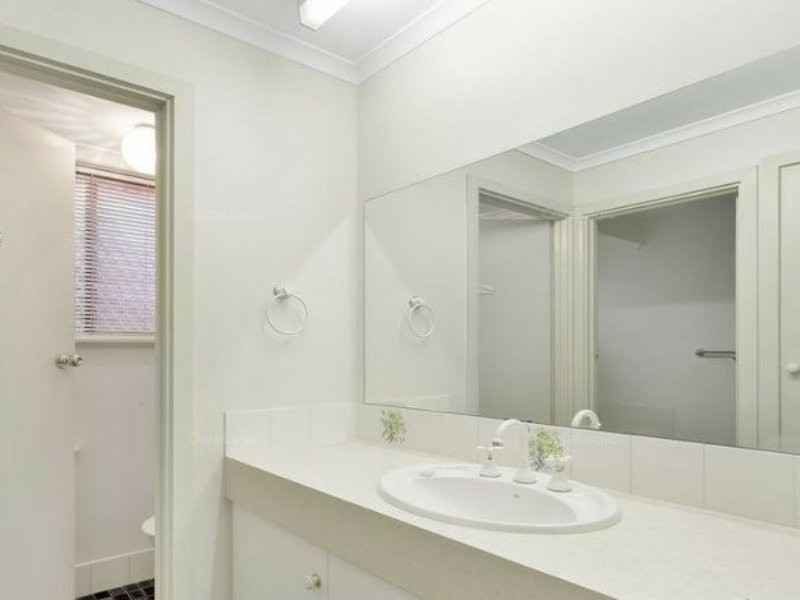 5 Minton Avenue, Modbury Heights SA 5092