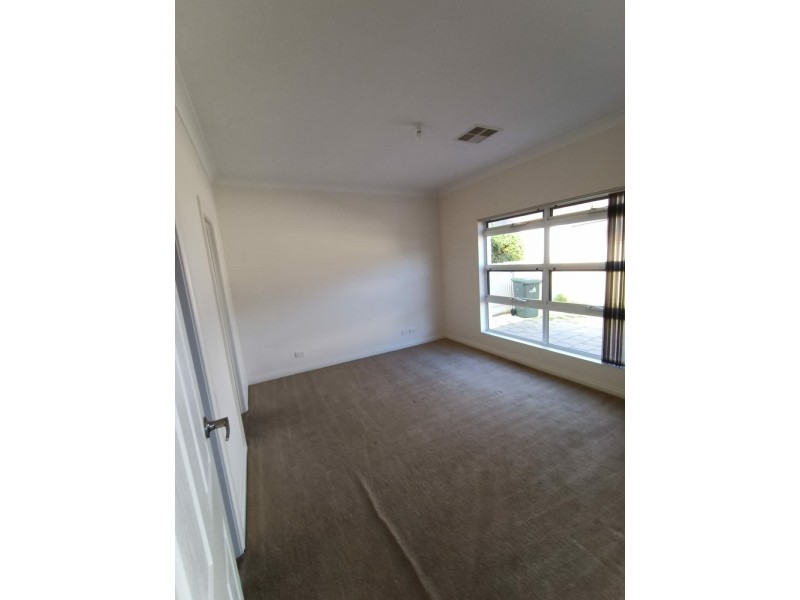 142A Raglan Ave, South Plympton SA 5038