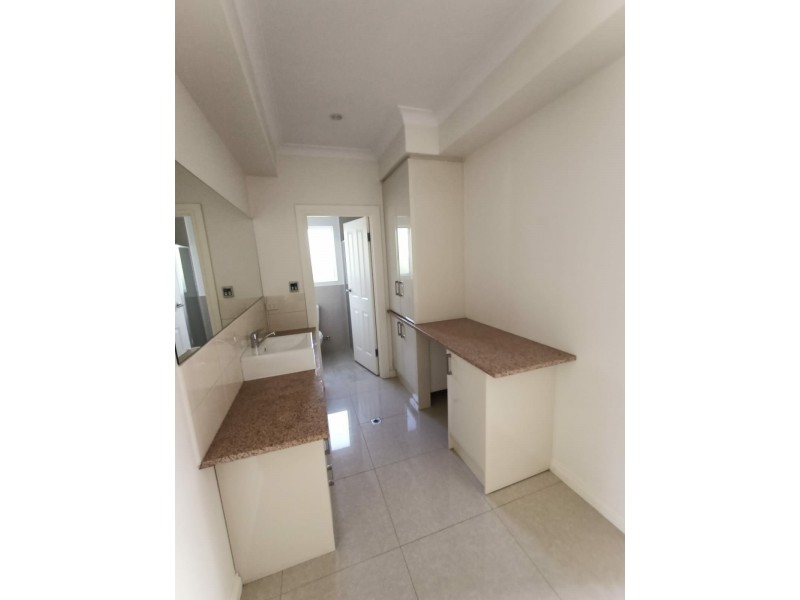 142A Raglan Ave, South Plympton SA 5038