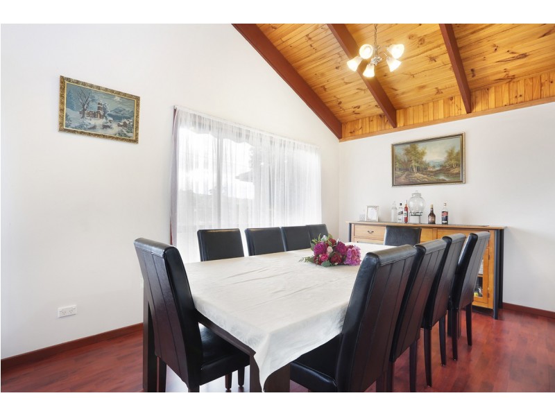 15 Halter Crescent, Epping VIC 3076