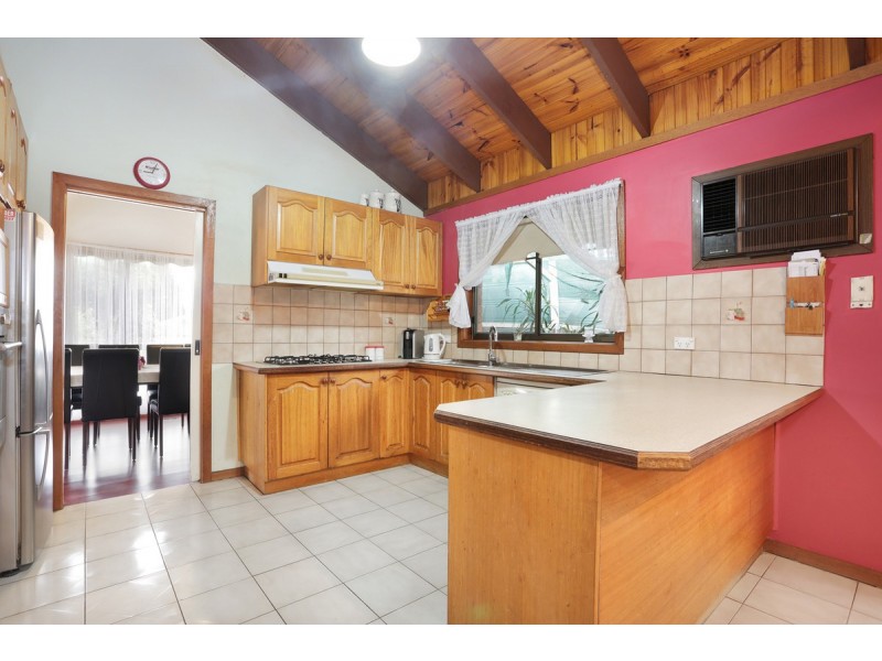 15 Halter Crescent, Epping VIC 3076