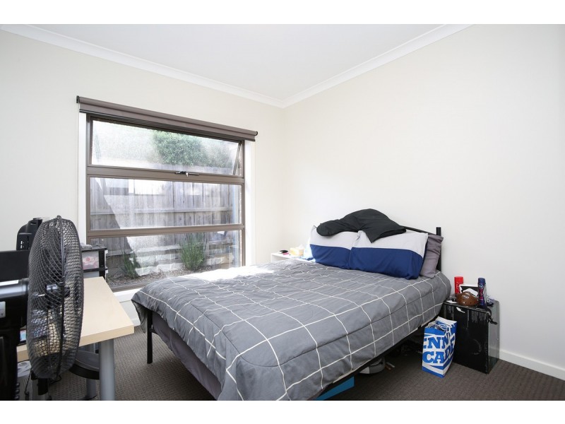 2/68 Reid Street, South Morang VIC 3752