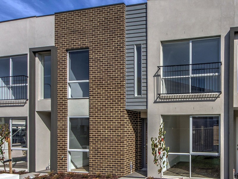 4 Toombal Place, Craigieburn VIC 3064