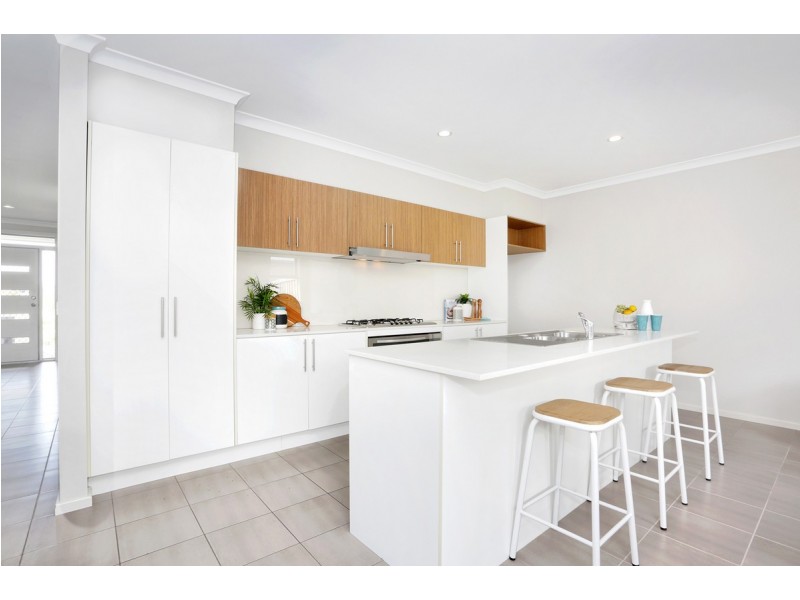 9 Carlow Walk, Lalor VIC 3075
