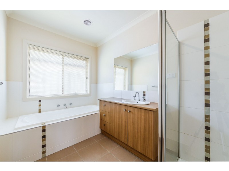 30 Manley Street, Epping VIC 3076