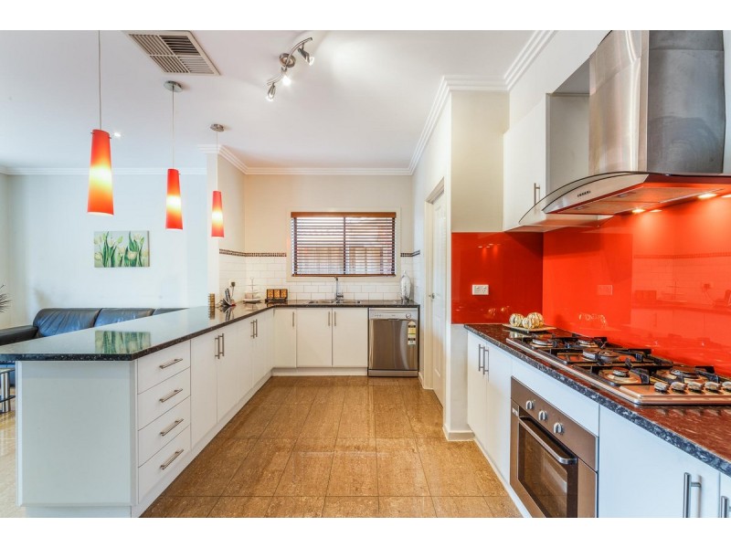 32 Creeds Farm Lane, Epping VIC 3076