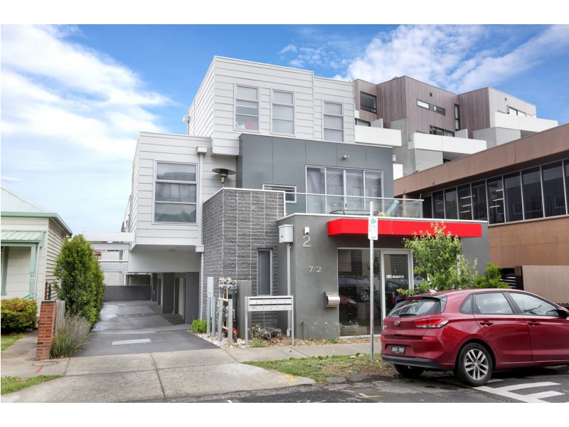 6/2 Clarinda Road, Essendon VIC 3040