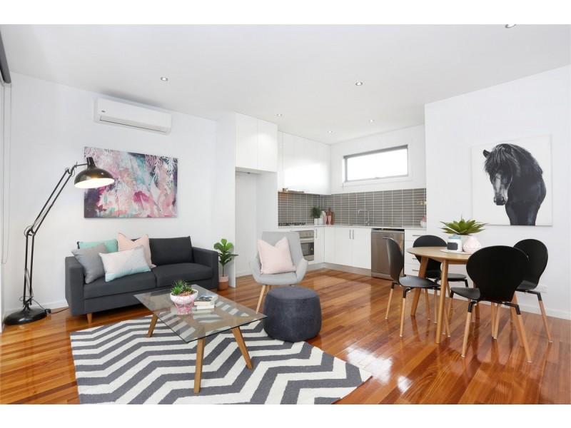 6/2 Clarinda Road, Essendon VIC 3040