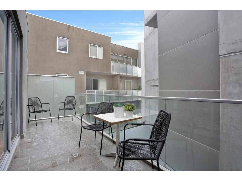 6/2 Clarinda Road, Essendon VIC 3040