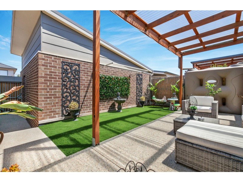 14 Wilhelmina Walk, Epping VIC 3076