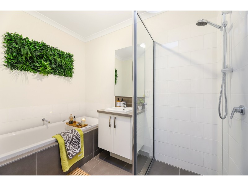 1 Courances Walk, Wollert VIC 3750