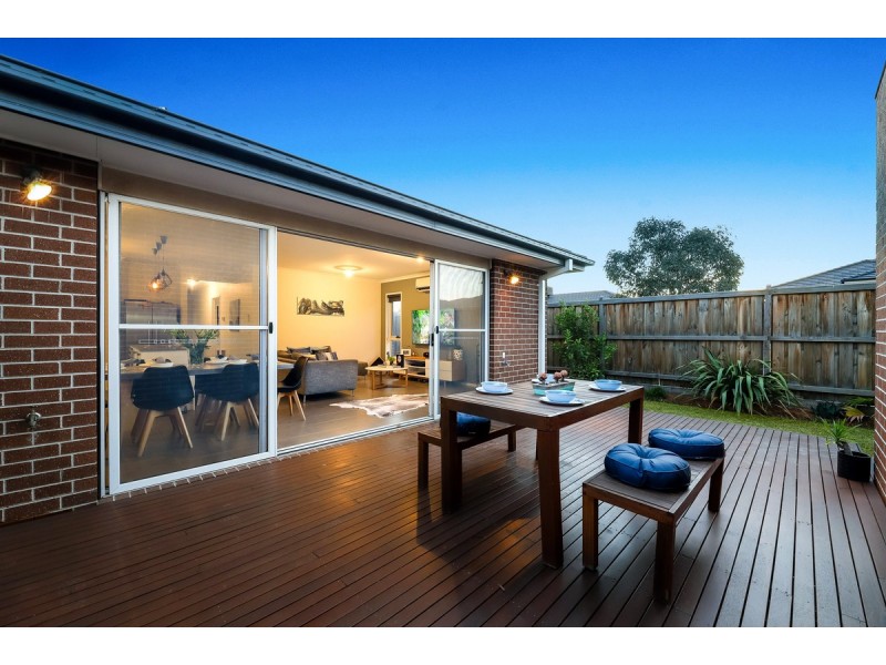 1 Courances Walk, Wollert VIC 3750