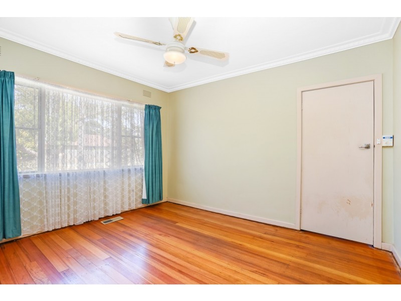 36 Curtin Avenue, Lalor VIC 3075