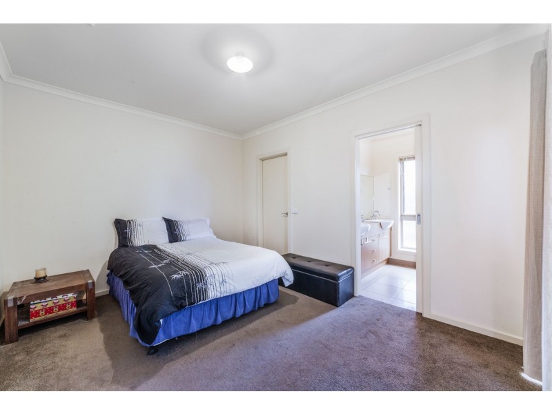 30 Manley Street, Epping VIC 3076