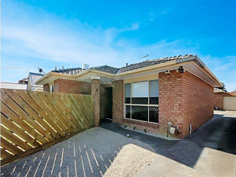 1/46 Woodland Street, Strathmore VIC 3041