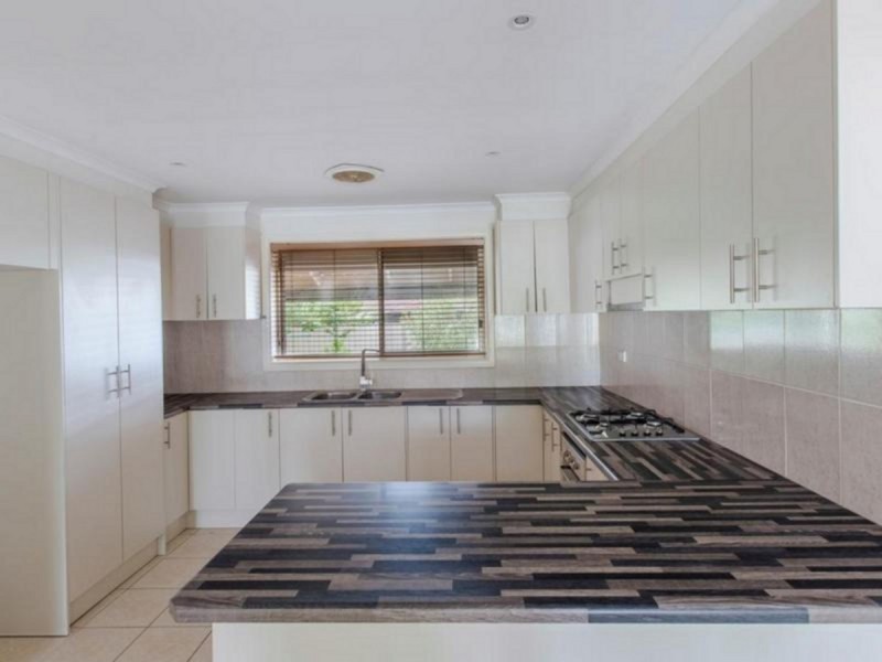 6 Hammond Drive, Epping VIC 3076