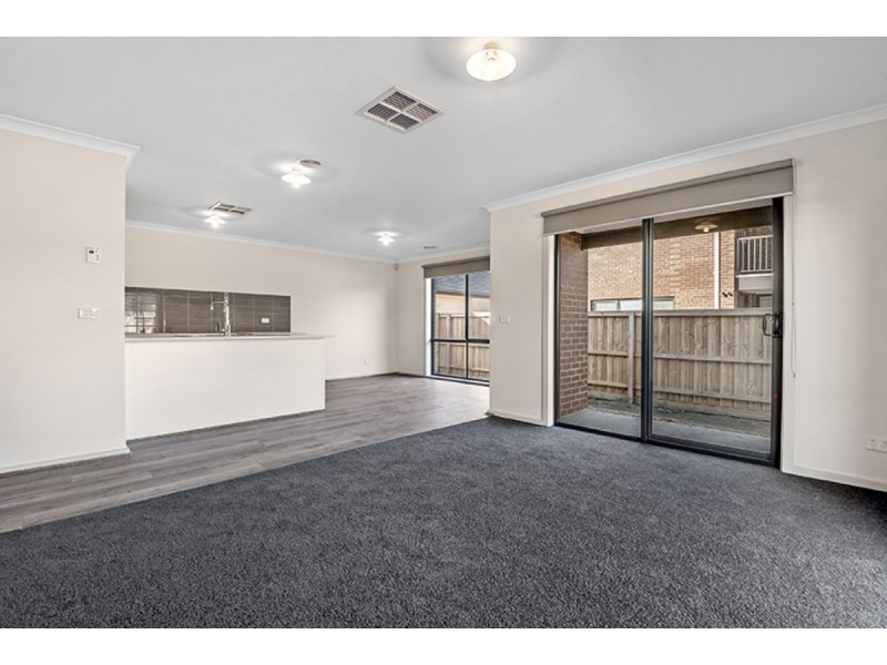 32 Conjola Way, Wollert VIC 3750