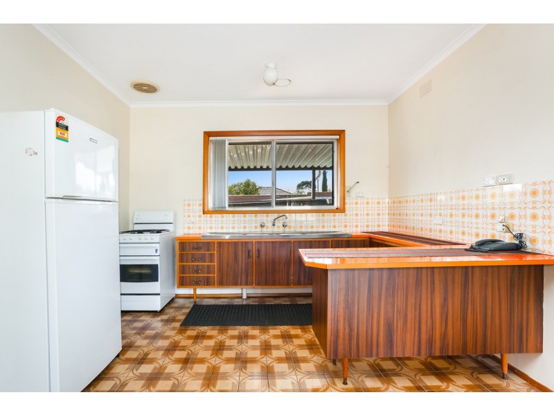 10 Griffin Court, Lalor VIC 3075