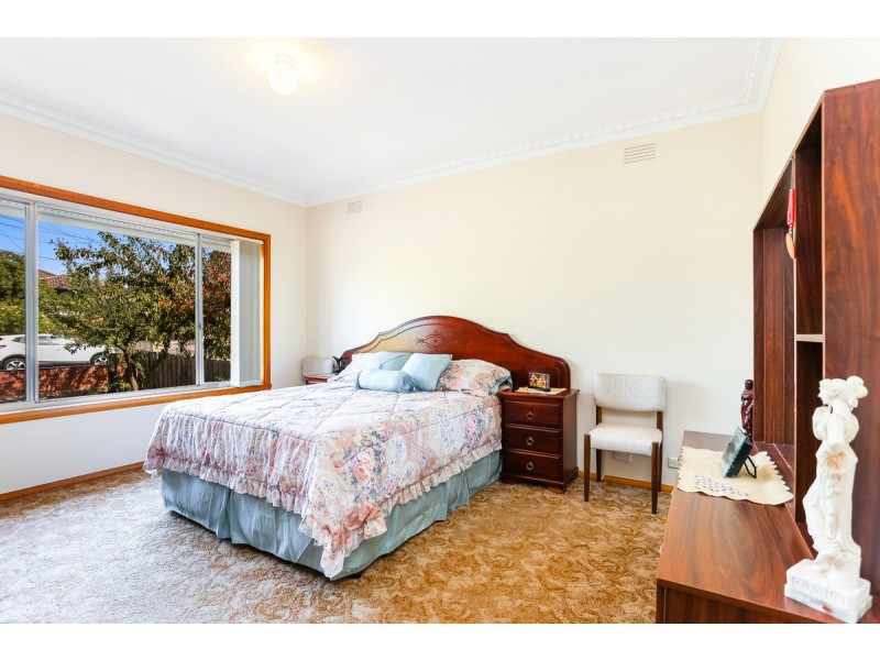 10 Griffin Court, Lalor VIC 3075