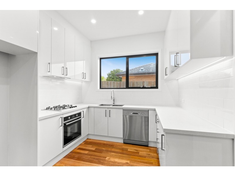 1/26 Bunker Avenue, Kingsbury VIC 3083