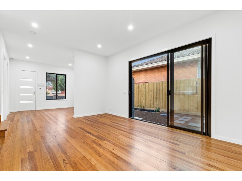 1/26 Bunker Avenue, Kingsbury VIC 3083