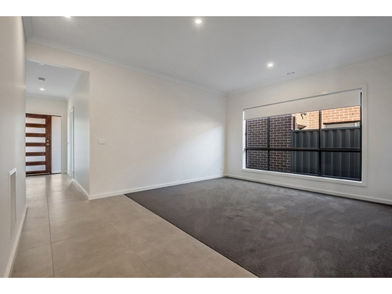 9 Jembecca Way, Wollert VIC 3750