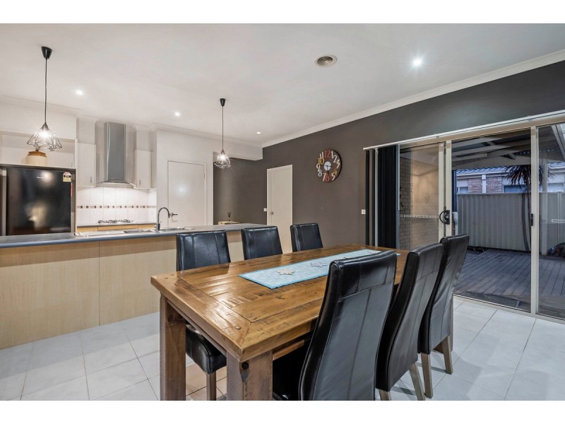 13 Burrora Way, Craigieburn VIC 3064