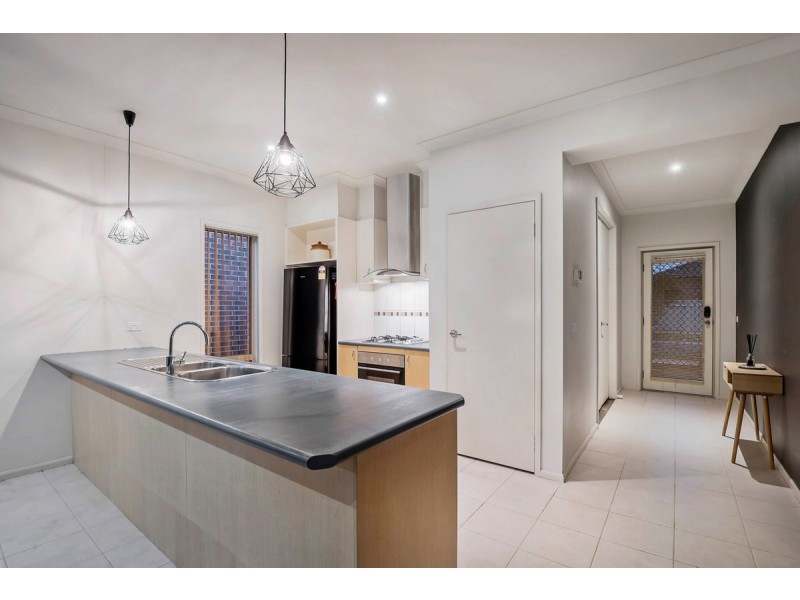13 Burrora Way, Craigieburn VIC 3064