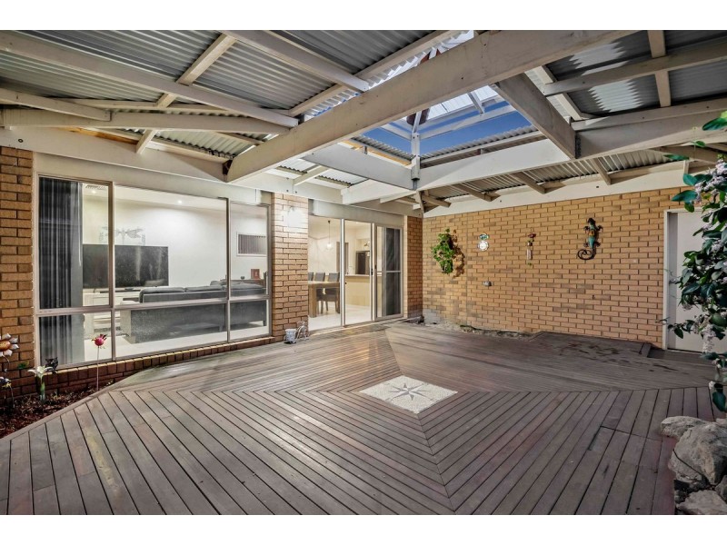 13 Burrora Way, Craigieburn VIC 3064