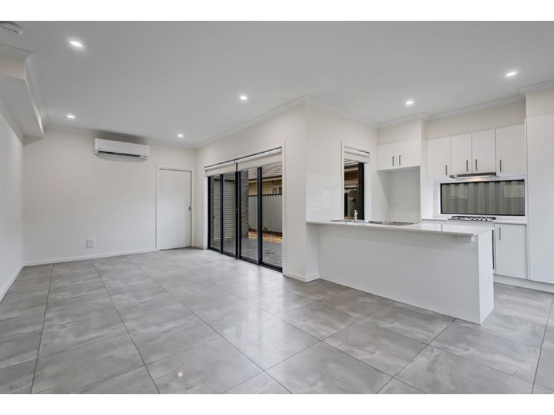 1/5 Harbury Street, Reservoir VIC 3073