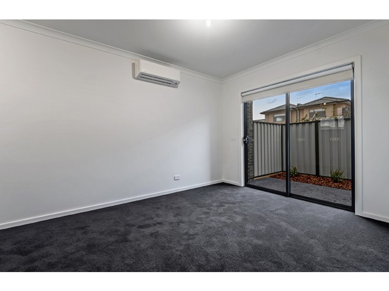 2/5 Harbury Street, Reservoir VIC 3073