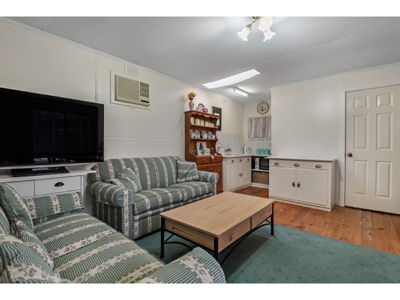 68 Rosedale Drive, Lalor VIC 3075