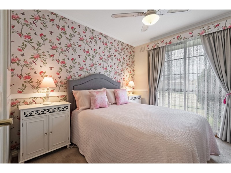 68 Rosedale Drive, Lalor VIC 3075