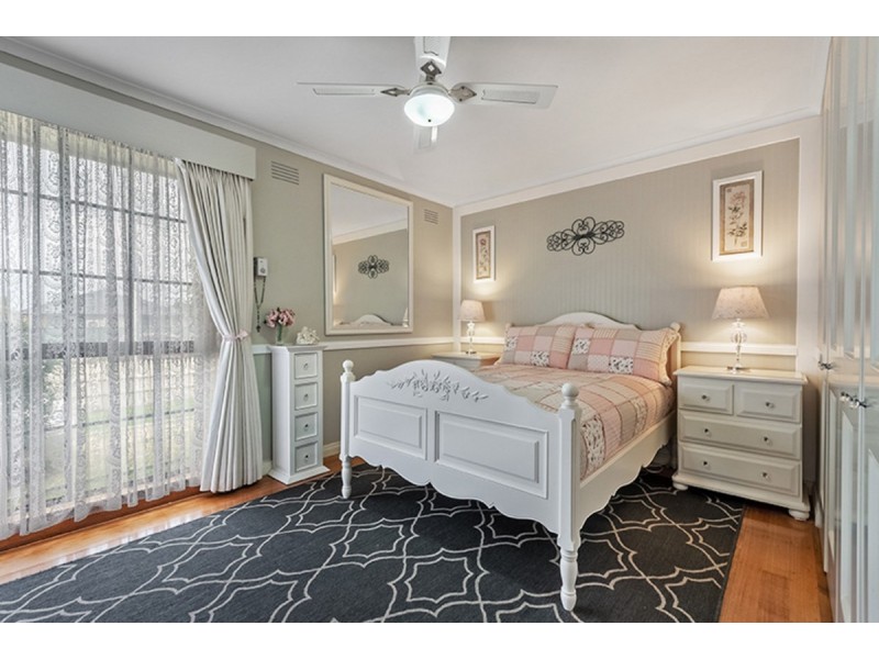 68 Rosedale Drive, Lalor VIC 3075