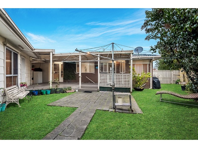 68 Rosedale Drive, Lalor VIC 3075