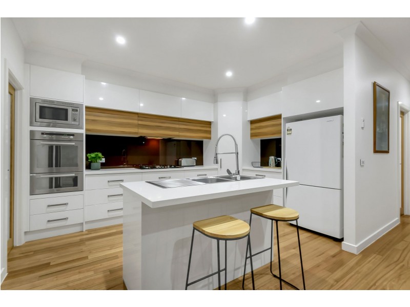 7 Dodd Lane, Epping VIC 3076