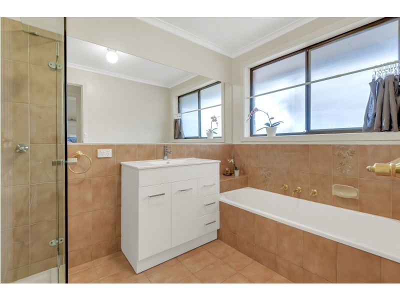 5 Edgware Court, Epping VIC 3076