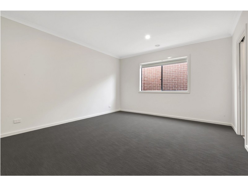 13 Piccadilly Drive, Wollert VIC 3750