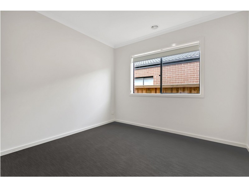 13 Piccadilly Drive, Wollert VIC 3750