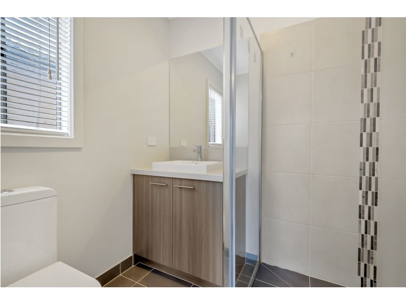 32 Hilderstone Avenue, Wollert VIC 3750