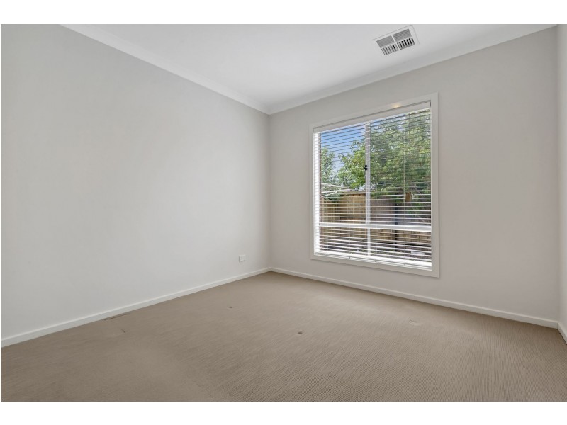 32 Hilderstone Avenue, Wollert VIC 3750